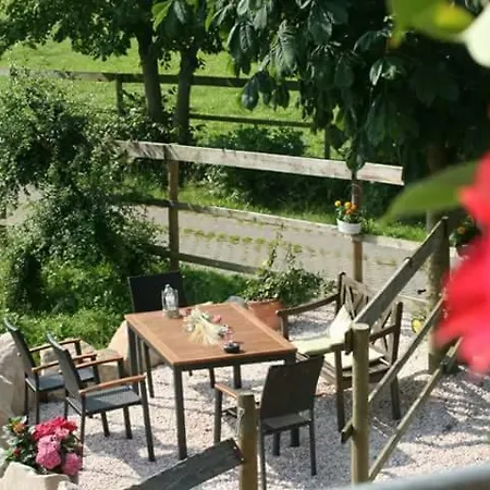 Hofgut Schwarzenborn Wohnen&reitanlage In Mitten Der Natur *